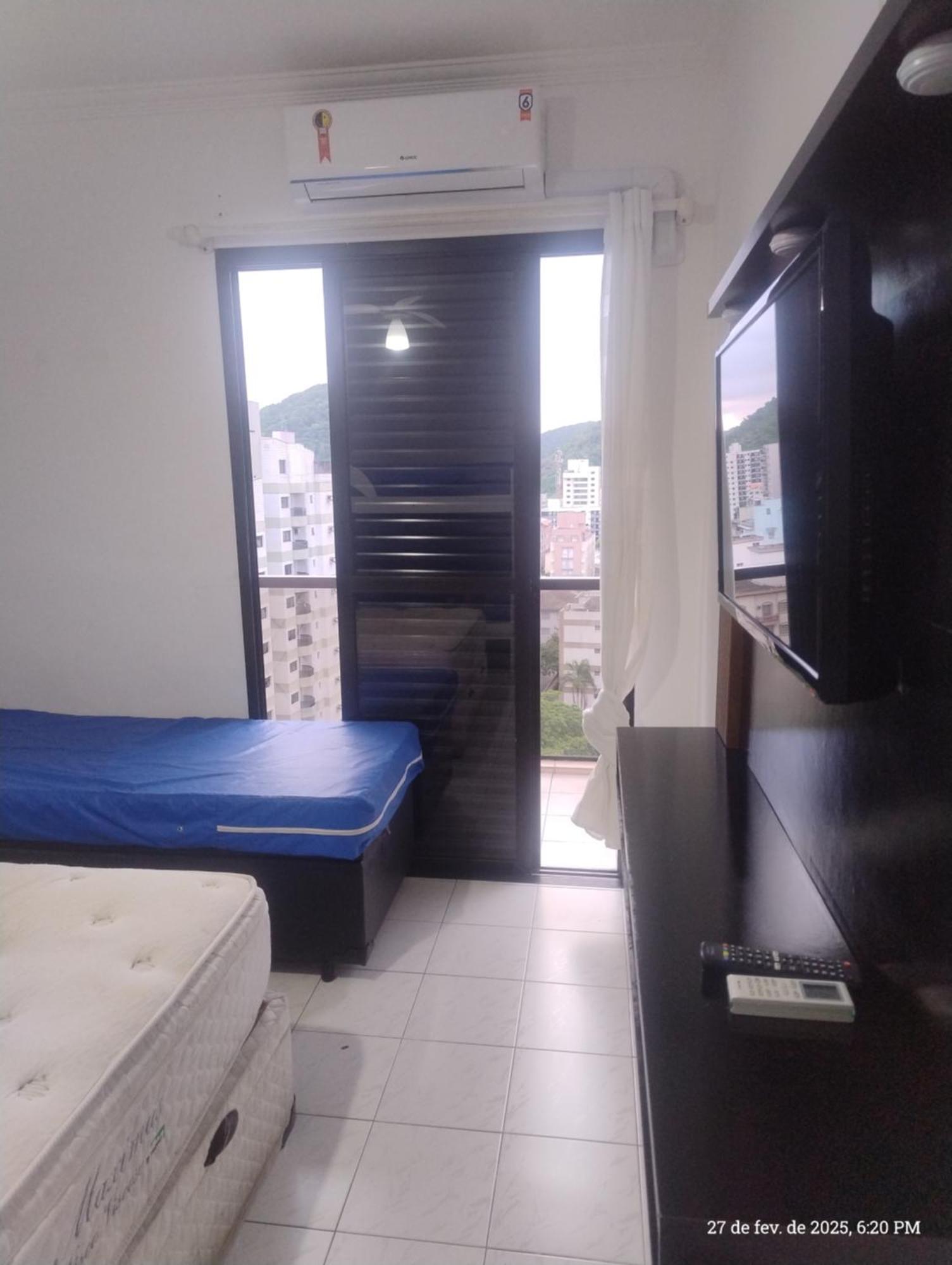 Apto Enseada Wi-fi Piscina 1 Dorm Guaruja